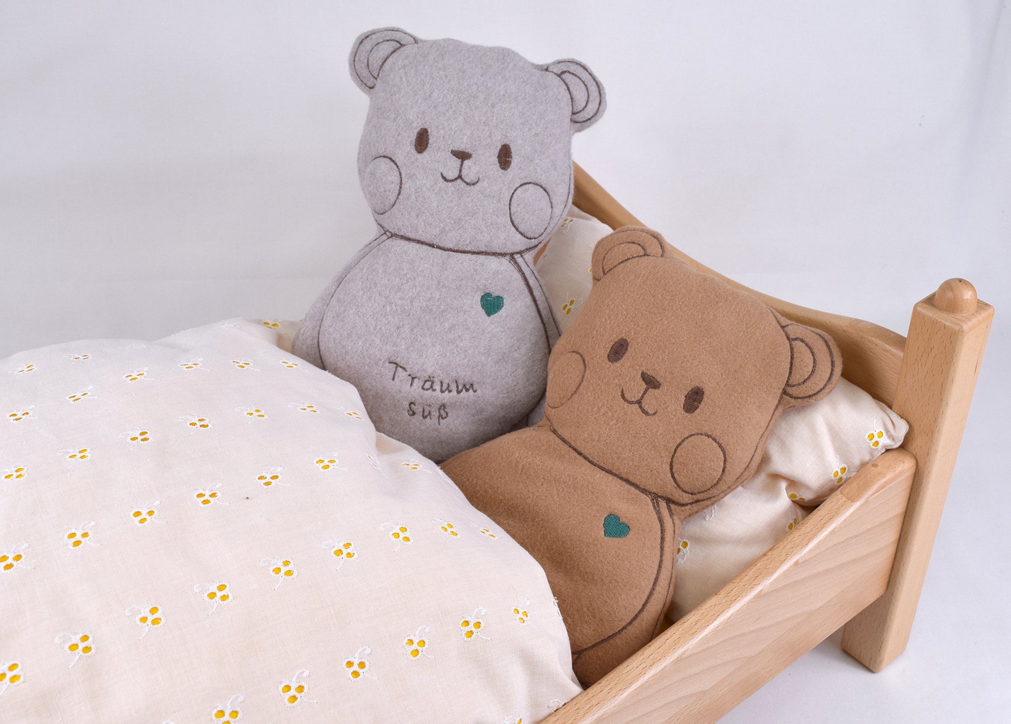 Kuschelbär aus 100% natürlichen Material