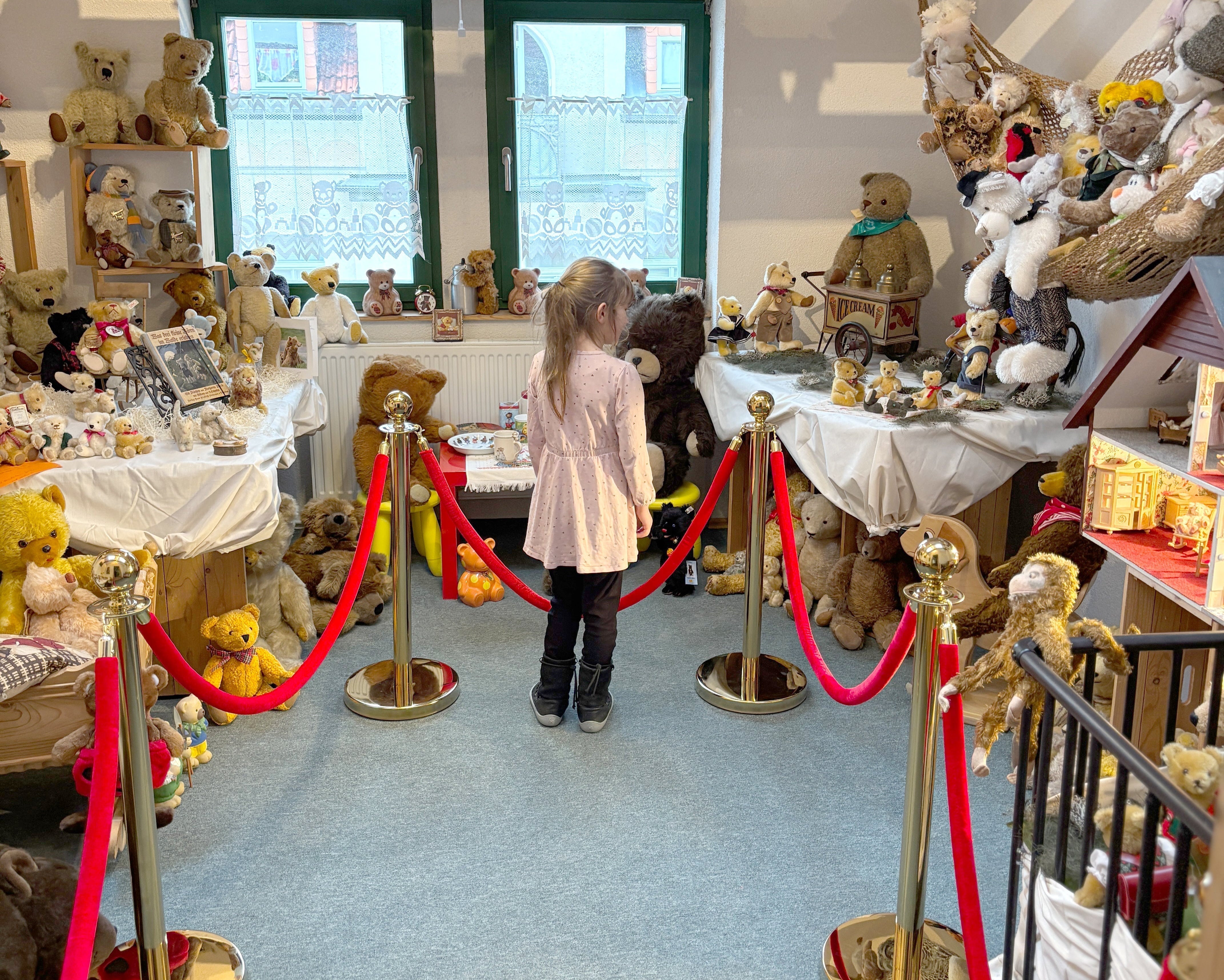🧸 Das Teddybären Museum Sonneberg – Ein Ausflug in eine Welt voller Kindheitserinnerungen